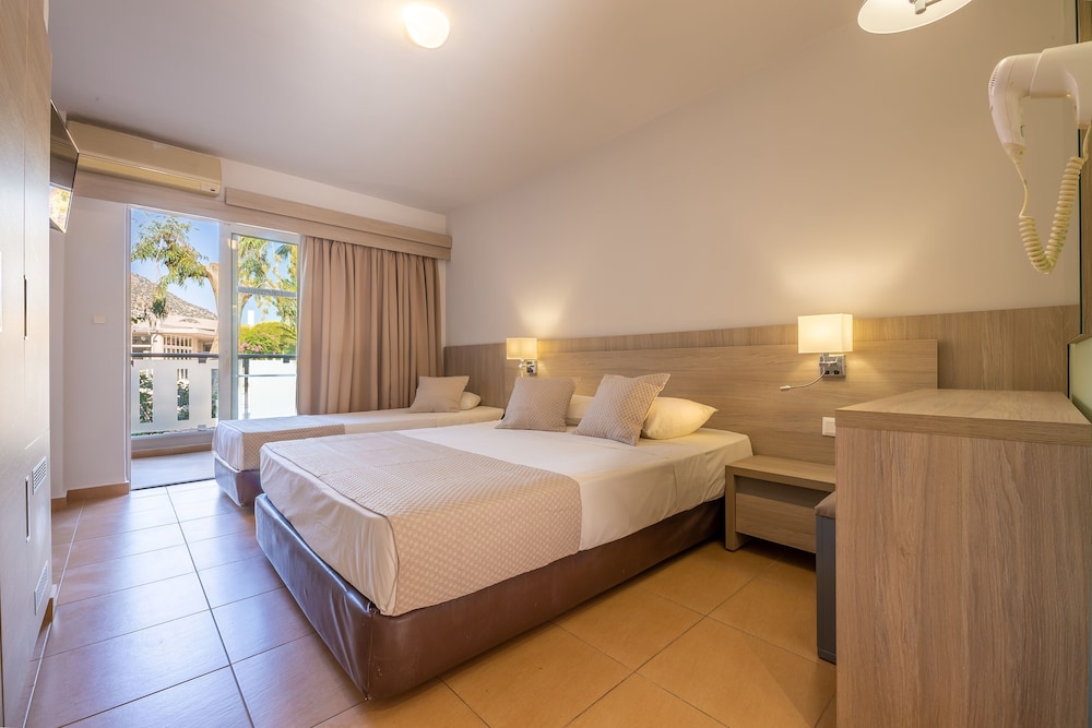 Akti Beach Club — Hotel rooms in Kardamena, South Aegean