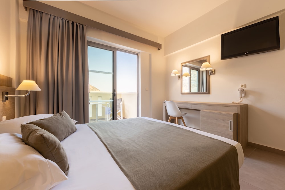 Akti Beach Club — Hotel rooms in Kardamena, South Aegean