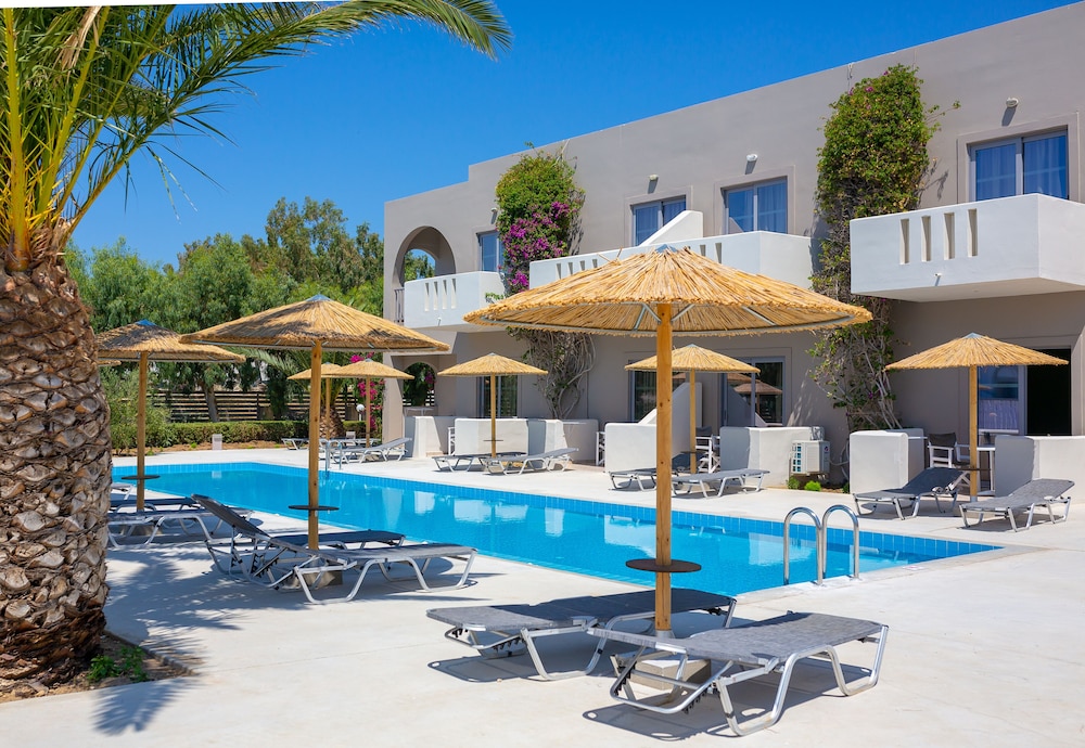 Akti Beach Club — Swimming pool in Kardamena, South Aegean