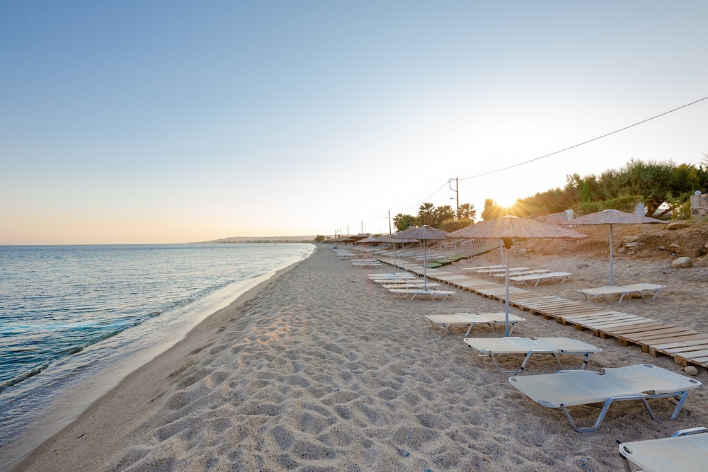 Akti Beach Club — Beach in Kardamena, South Aegean