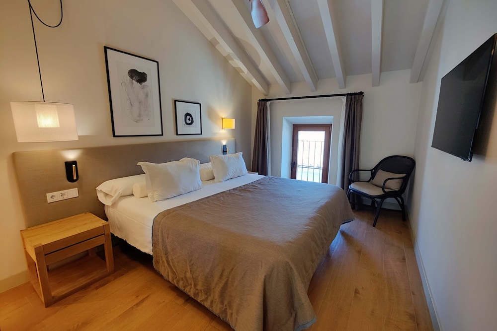 Mon Boutique Hotel — Hotel rooms in Pollenca, Balearic Islands