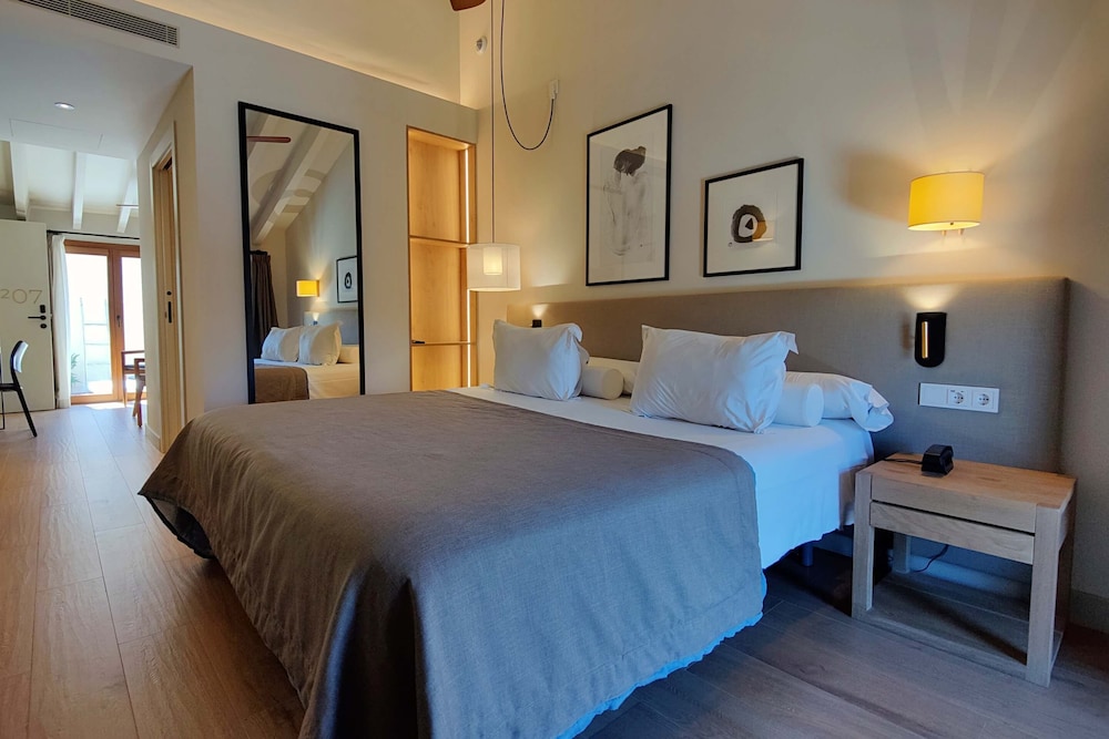Mon Boutique Hotel — Hotel rooms in Pollenca, Balearic Islands