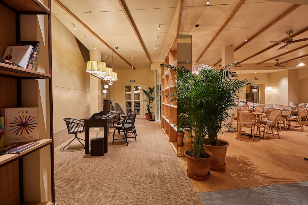 Mon Boutique Hotel — Restaurant & bars in Pollenca, Balearic Islands