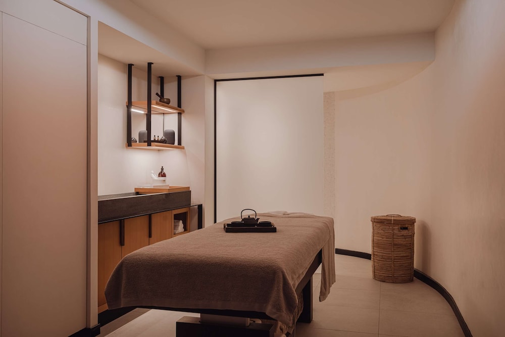 Nobu Hotel Barcelona — Hotel rooms in Barcelona, Catalonia
