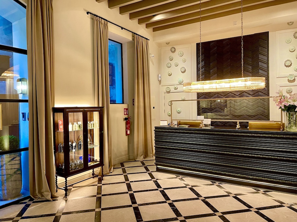 Hotel Basílica — Hotel building in Palma de Mallorca, Balearic Islands