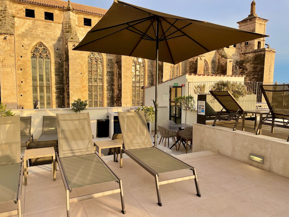 Hotel Basílica — Hotel building in Palma de Mallorca, Balearic Islands