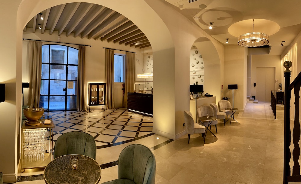 Hotel Basílica — Restaurant & bars in Palma de Mallorca, Balearic Islands