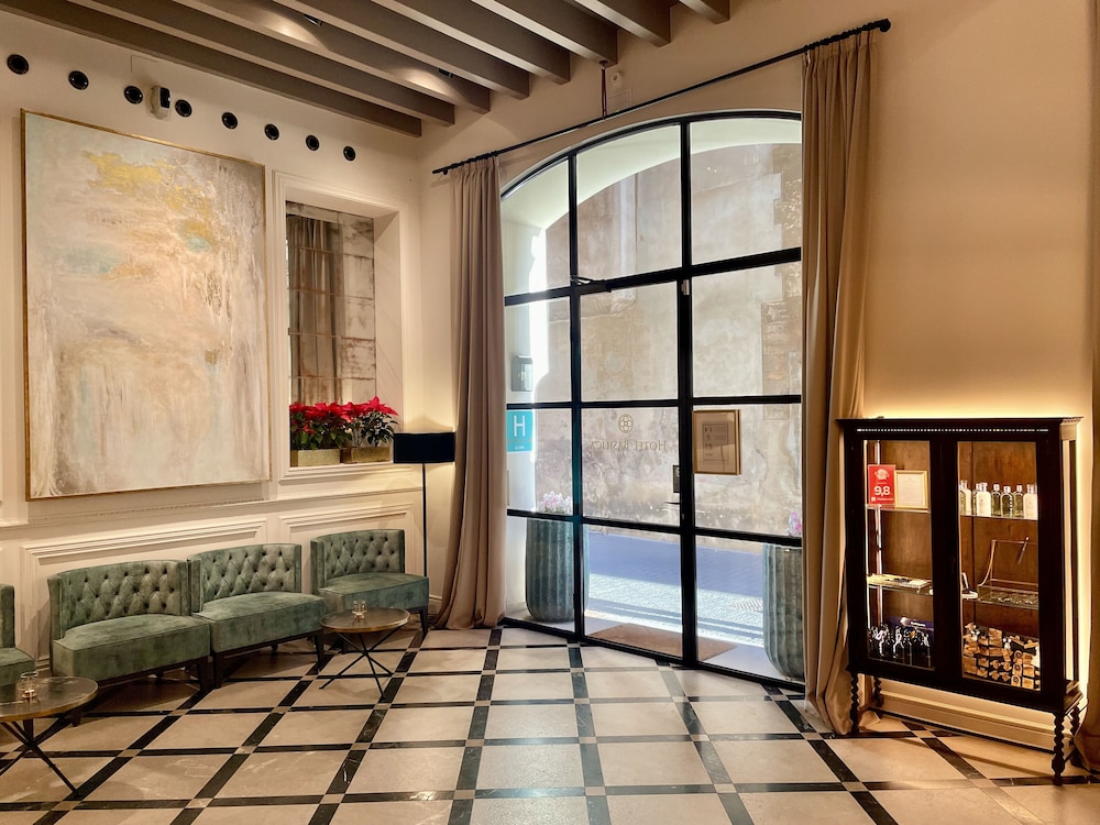 Hotel Basílica — Hotel building in Palma de Mallorca, Balearic Islands