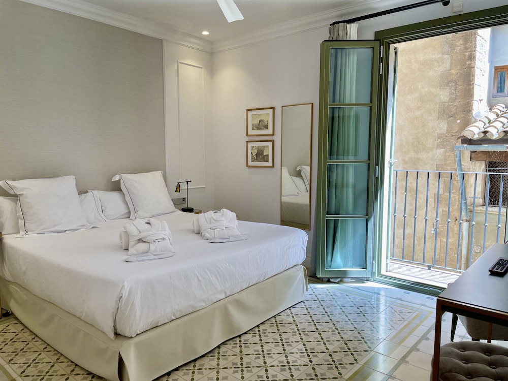 Hotel Basílica — Hotel rooms in Palma de Mallorca, Balearic Islands