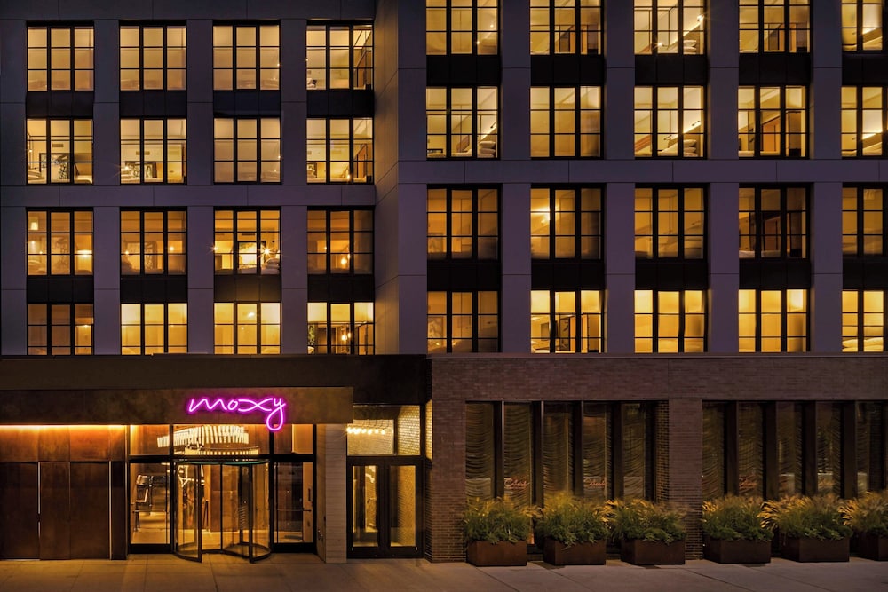 Moxy NYC East Village — Hotel building in New York City, New York State