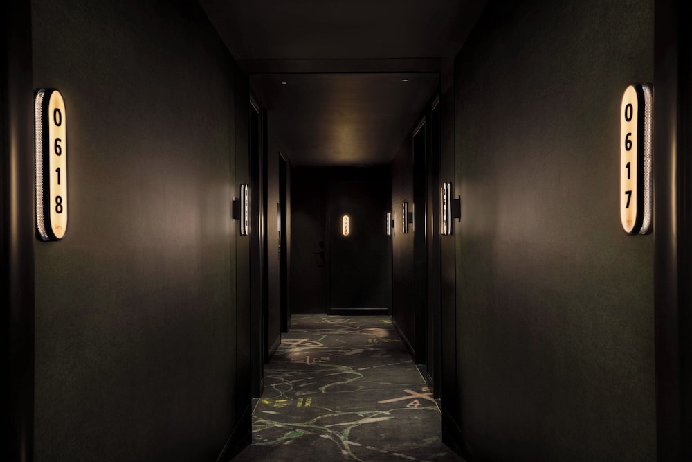 Moxy NYC East Village — Hotel building in New York City, New York State