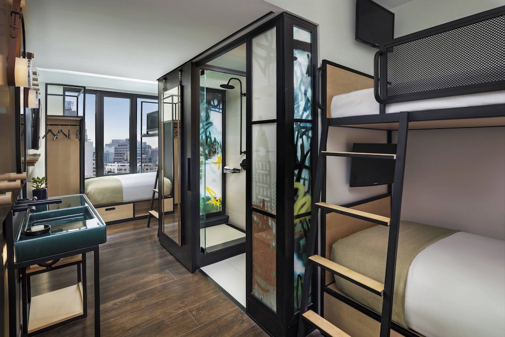 Moxy NYC East Village — Hotel rooms in New York City, New York State