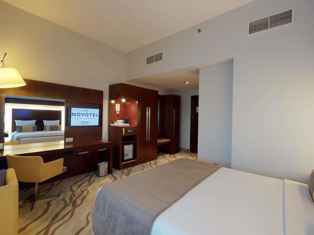 Novotel Dubai Al Barsha — Hotel rooms in Dubai