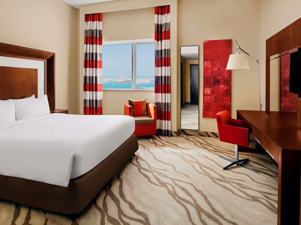 Novotel Dubai Al Barsha — Hotel rooms in Dubai