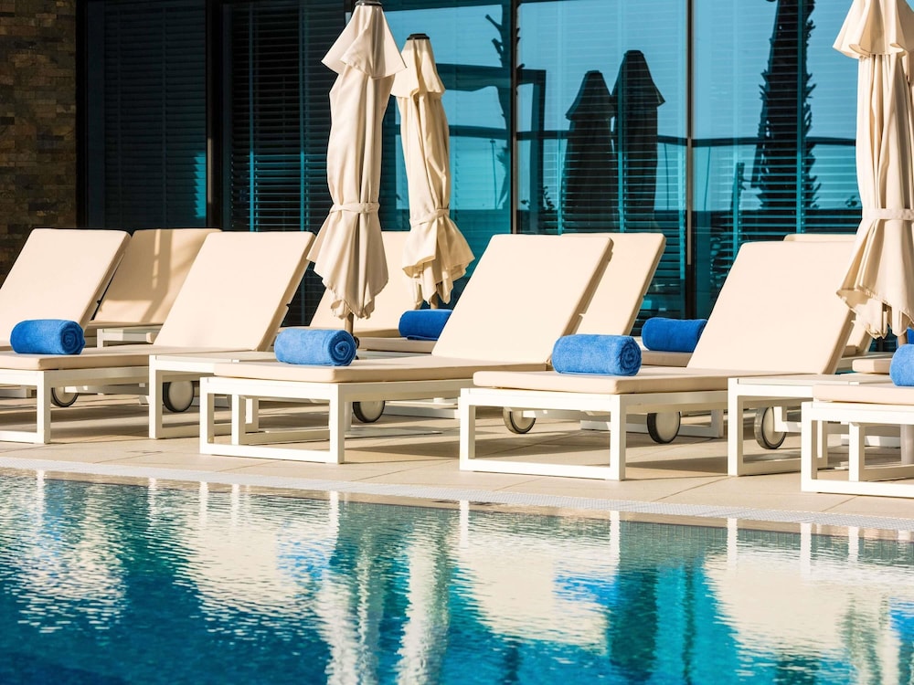 Novotel Dubai Al Barsha — Swimming pool in Dubai