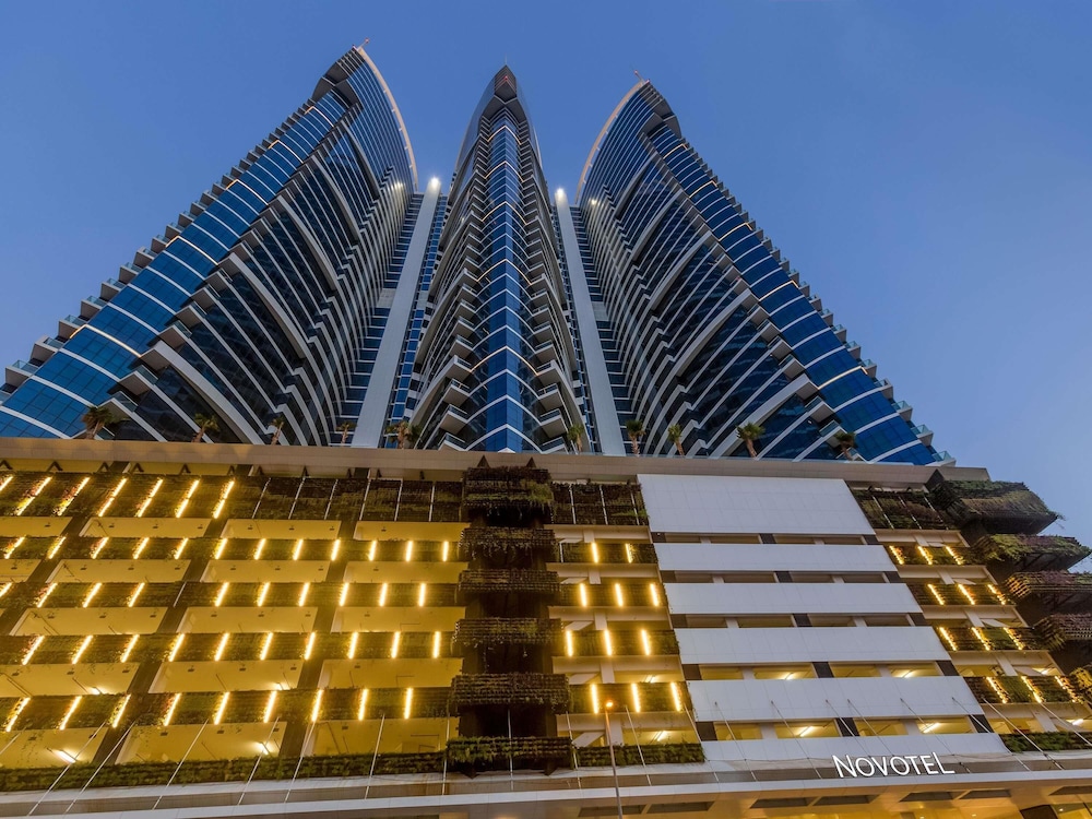 Novotel Dubai Al Barsha — Hotel building in Dubai