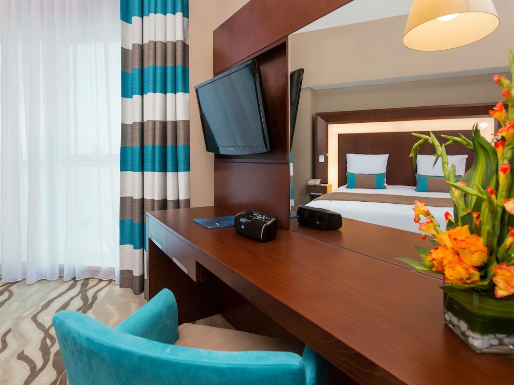 Novotel Dubai Al Barsha — Hotel rooms in Dubai
