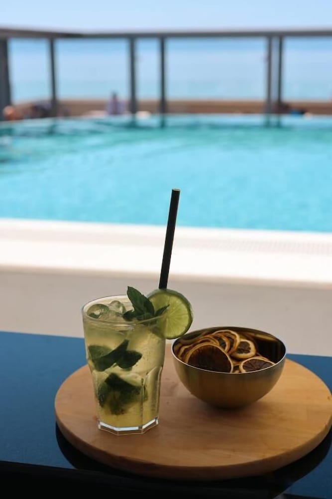 Hotel Mirjam — Restaurant & bars in Makarska, Split-Dalmatia
