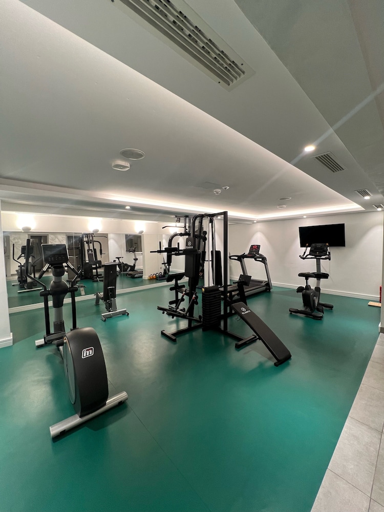 Hotel Mirjam — Sports & recreation in Makarska, Split-Dalmatia