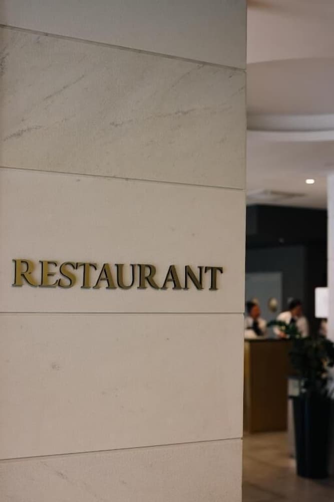 Hotel Mirjam — Restaurant & bars in Makarska, Split-Dalmatia