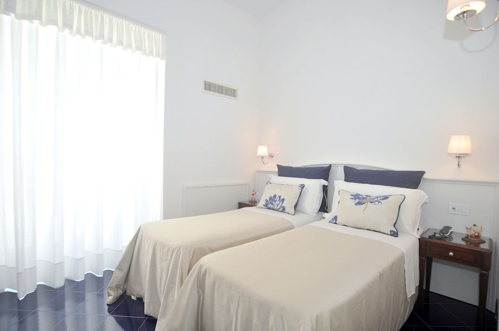 Core Amalfitano City Suites — Hotel rooms in Amalfi, Campania