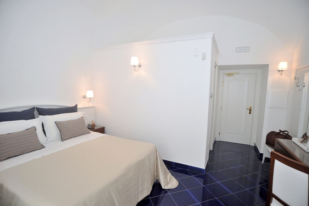 Core Amalfitano City Suites — Hotel rooms in Amalfi, Campania