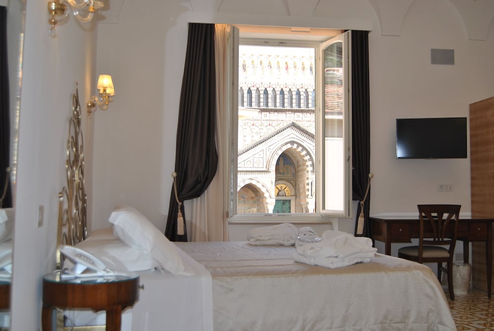 Core Amalfitano City Suites — Hotel rooms in Amalfi, Campania