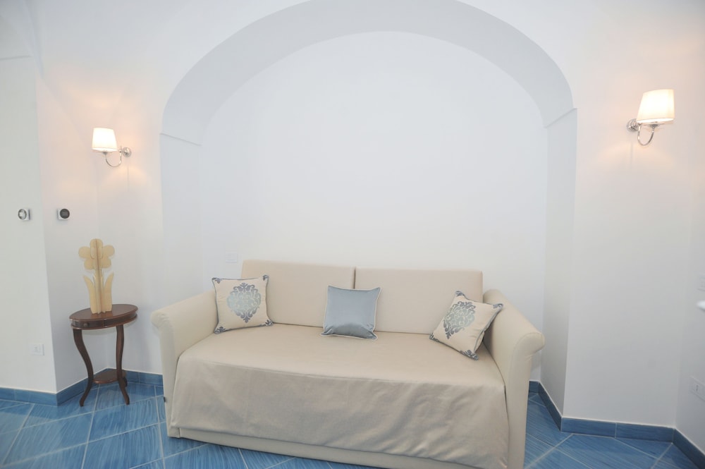 Core Amalfitano City Suites — Hotel rooms in Amalfi, Campania