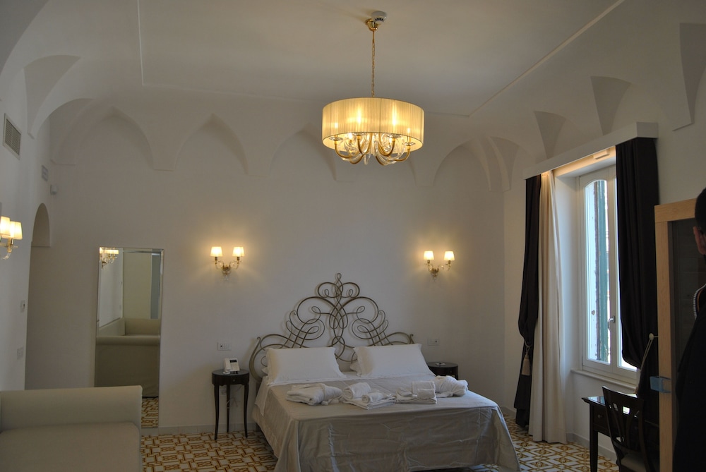 Core Amalfitano City Suites — Hotel rooms in Amalfi, Campania