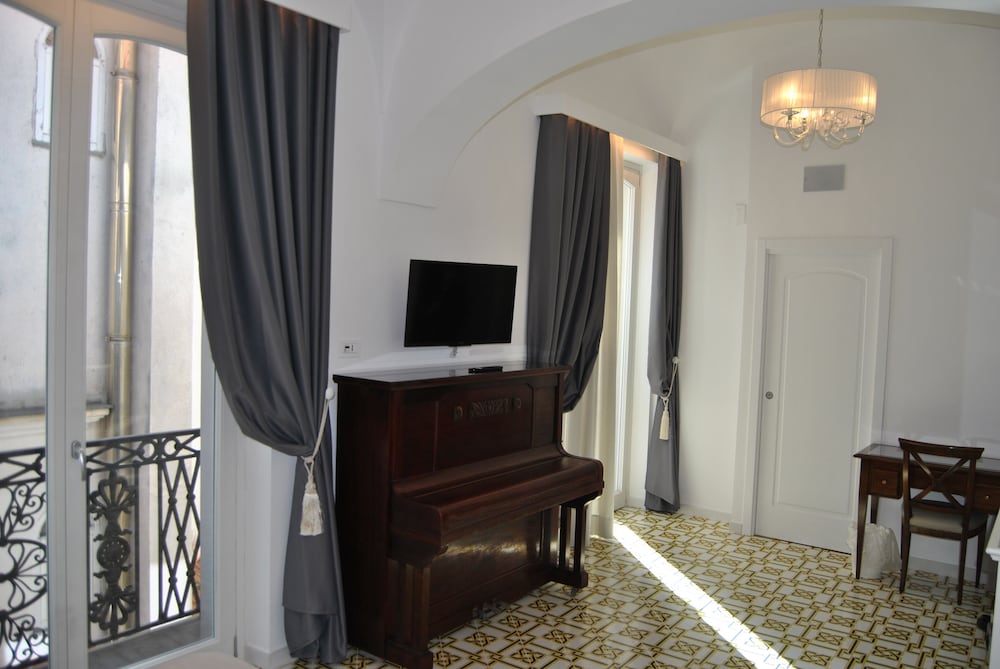 Core Amalfitano City Suites — Hotel rooms in Amalfi, Campania