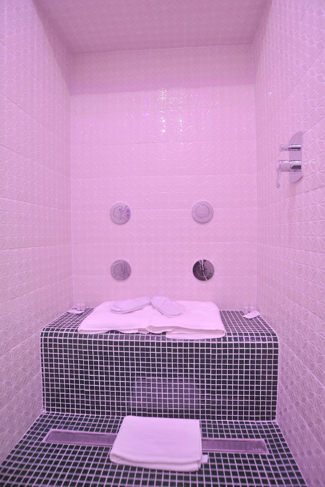 Core Amalfitano City Suites — Spa in Amalfi, Campania