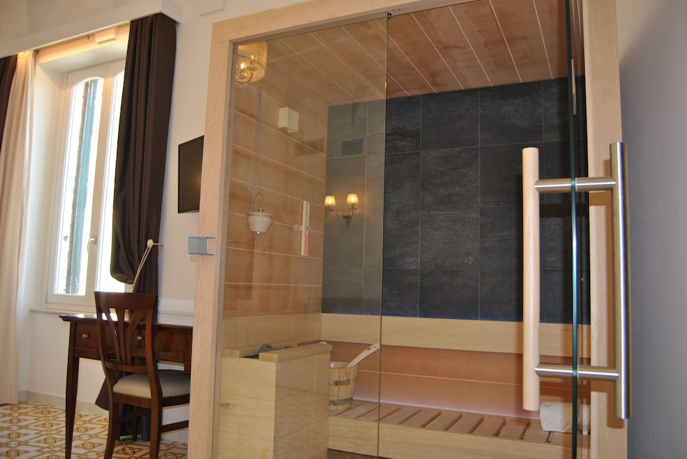 Core Amalfitano City Suites — Spa in Amalfi, Campania