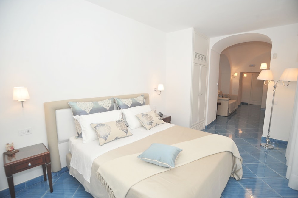 Core Amalfitano City Suites — Hotel rooms in Amalfi, Campania
