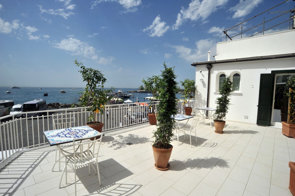 Core Amalfitano City Suites — Hotel building in Amalfi, Campania