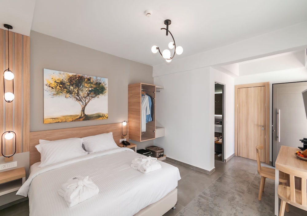 Epavli Boutique Luxury Suites — Hotel rooms in Chania