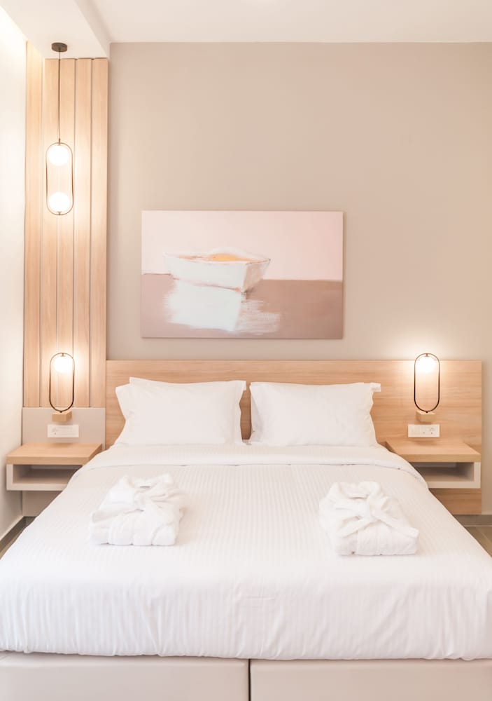 Epavli Boutique Luxury Suites — Hotel rooms in Chania