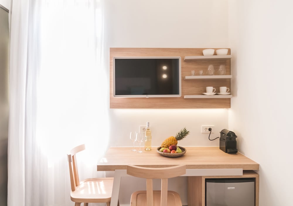 Epavli Boutique Luxury Suites — Hotel rooms in Chania