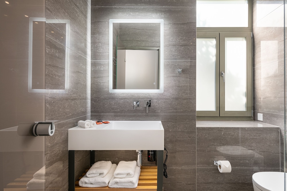 Epavli Boutique Luxury Suites — Hotel rooms in Chania