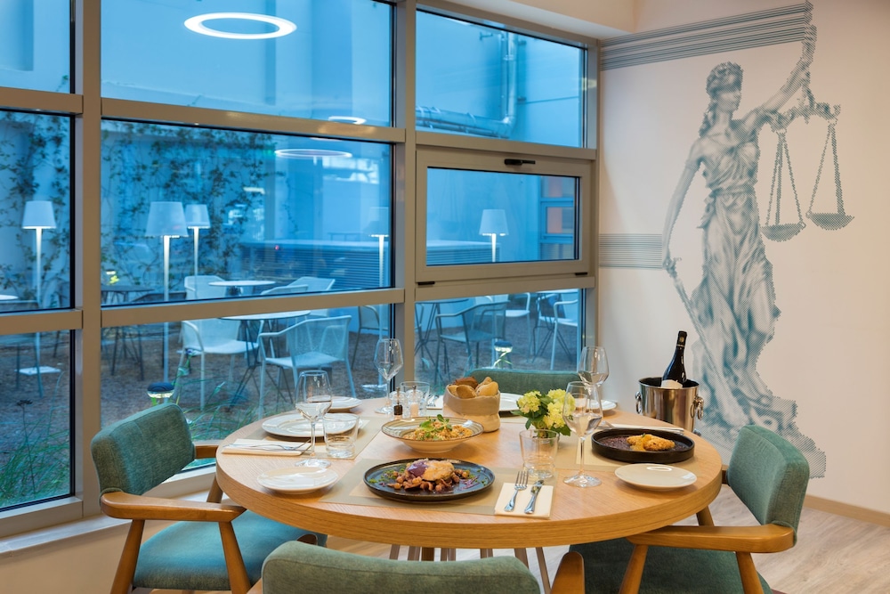 ibis Styles Athens Routes — Restaurant & bars in Athens, Attica