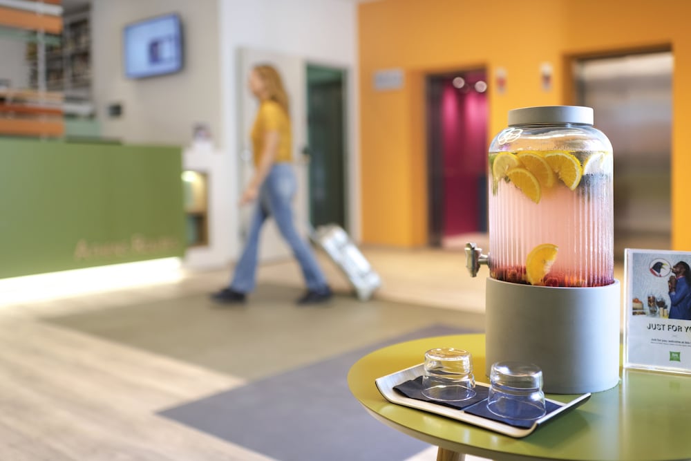 ibis Styles Athens Routes — Hotel building in Athens, Attica