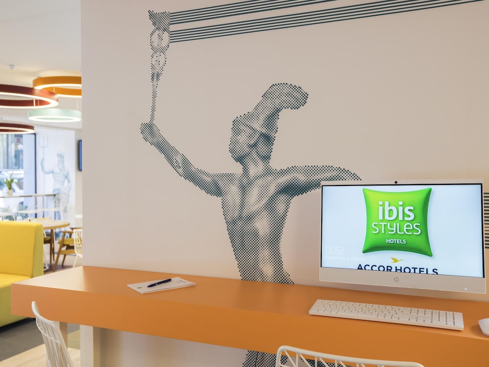 ibis Styles Athens Routes — Hotel building in Athens, Attica