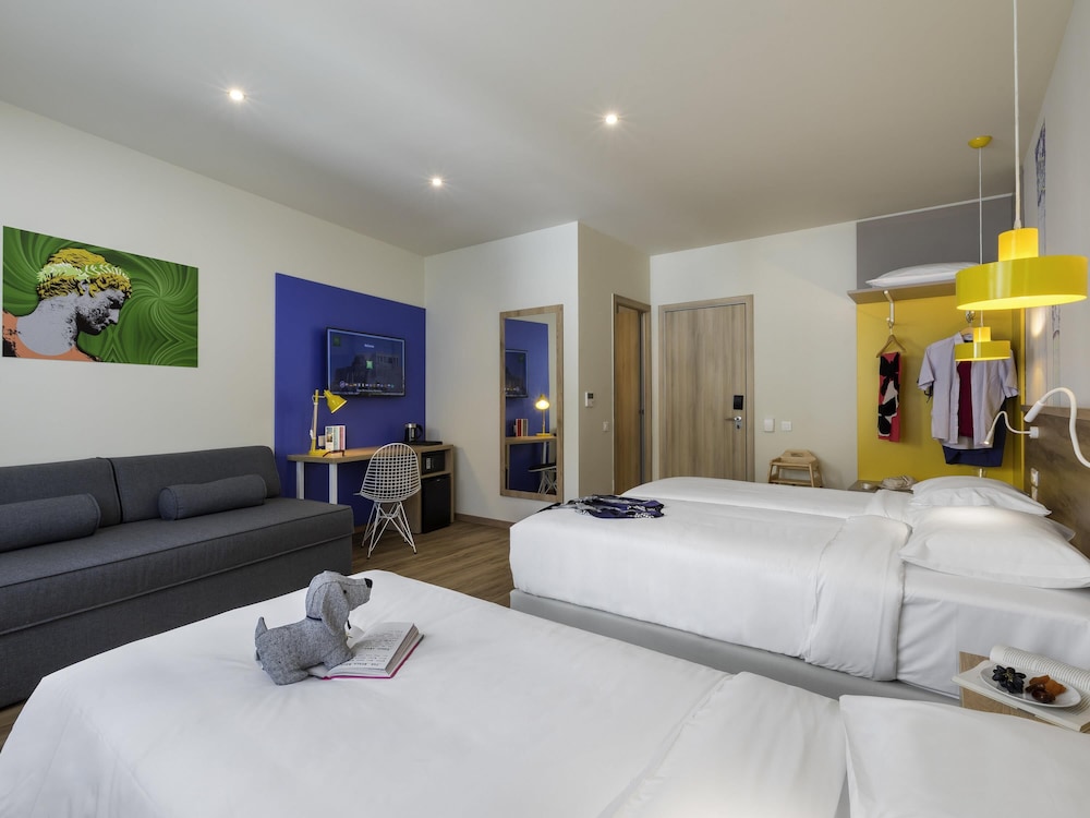 ibis Styles Athens Routes — Hotel rooms in Athens, Attica