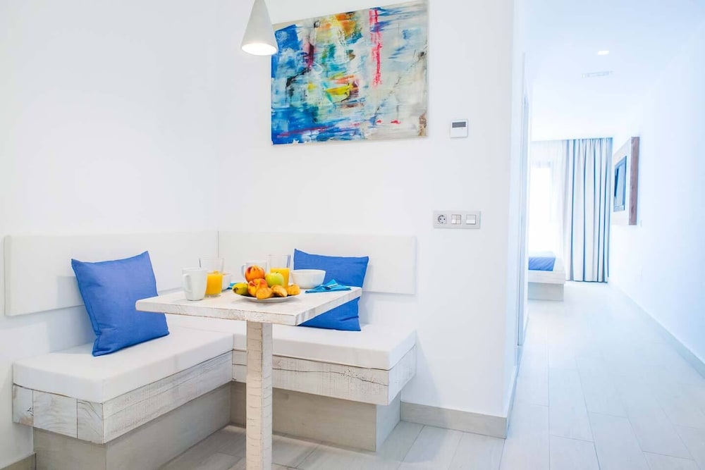 Hotel Vacanzy Urban Boutique - Adults Only — Hotel rooms in Corralejo, Canary Islands