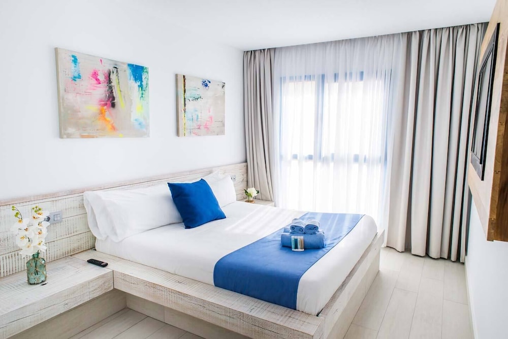 Hotel Vacanzy Urban Boutique - Adults Only — Hotel rooms in Corralejo, Canary Islands
