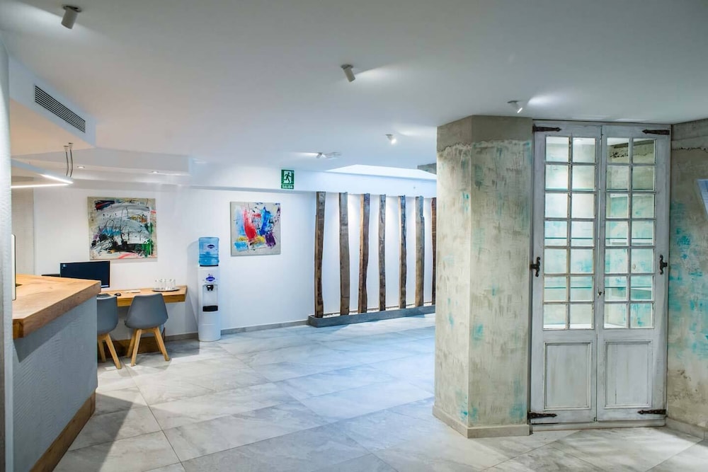 Hotel Vacanzy Urban Boutique - Adults Only — Hotel building in Corralejo, Canary Islands