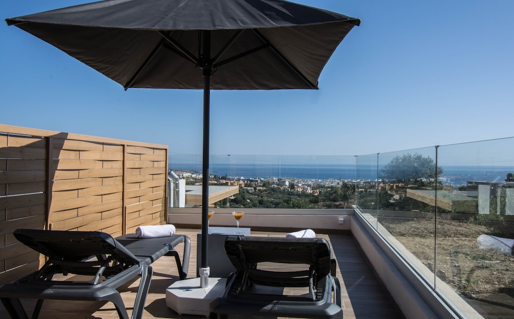 Casa Blu - Adults Only by Checkin — Hotel building in Hersonissos