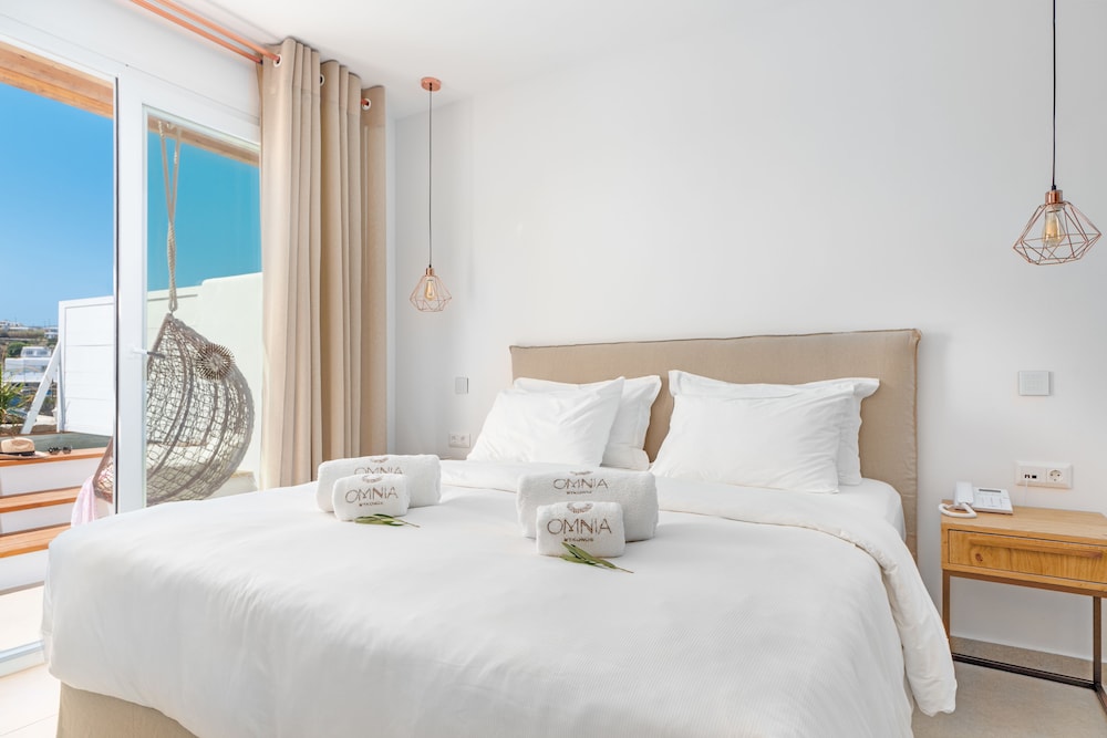 Omnia Mykonos Boutique Hotel & Suites — Hotel rooms in Ornos, South Aegean