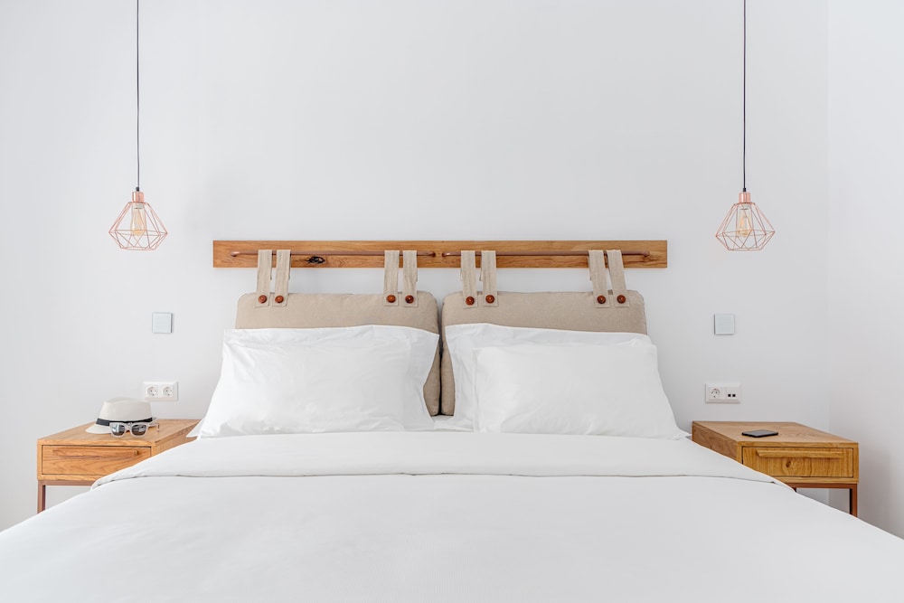 Omnia Mykonos Boutique Hotel & Suites — Hotel rooms in Ornos, South Aegean