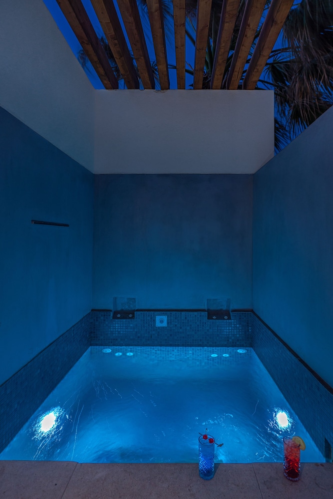Omnia Mykonos Boutique Hotel & Suites — Spa in Ornos, South Aegean