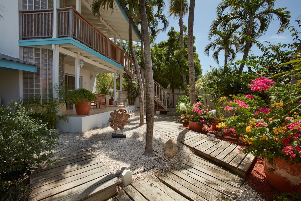 Paradera Park Aruba — Hotel building in Paradera, Aruba